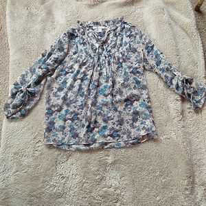 Lauren Conrad floral tie neck blouse small